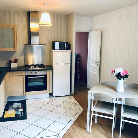 Logement Centre Ville D'Epernay Avec Parking Prive Εξωτερικό φωτογραφία